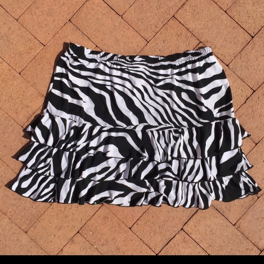 1x (2x) Tiered Zebra Print Short Skirt 🦓